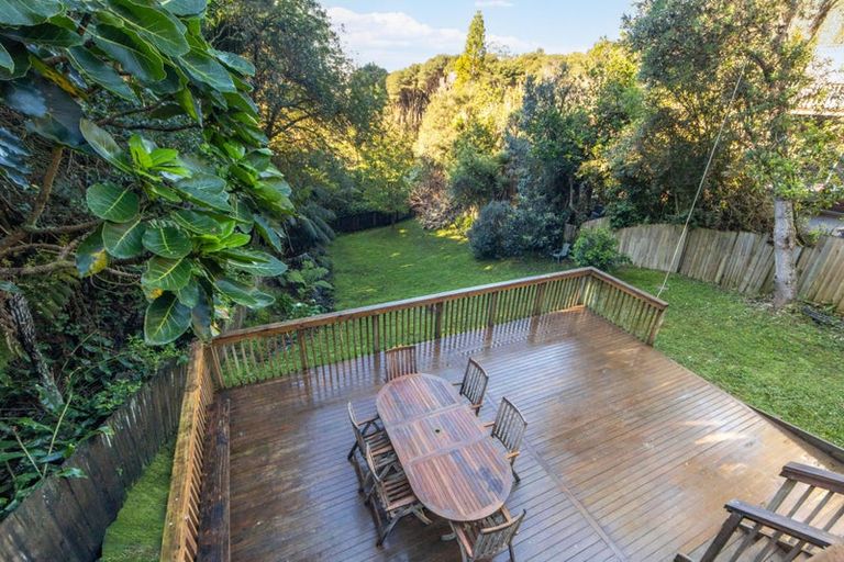 Photo of property in 704 South Titirangi Road, Titirangi, Auckland, 0604
