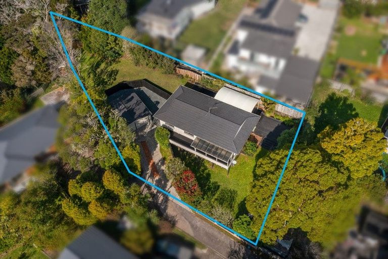 Photo of property in 29 Cantina Avenue, Bayview, Auckland, 0629