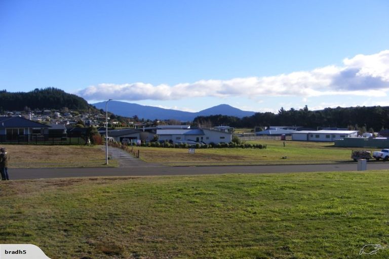 Photo of property in 160 Parekaawa Drive, Motuoapa, 3382