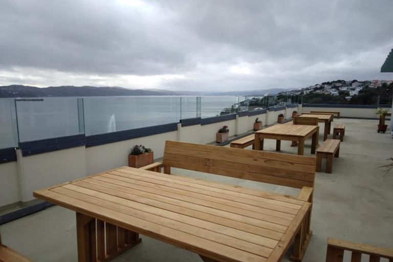 Photo of property in Jerningham Apartments, 20 Oriental Terrace, Oriental Bay, Wellington, 6011