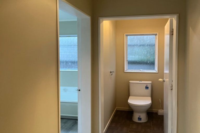 Photo of property in 2/275 Waterloo Road, Waterloo, Lower Hutt, 5011