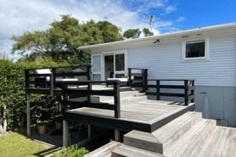 Photo of property in 7 Meadowvale Avenue, Forrest Hill, Auckland, 0620