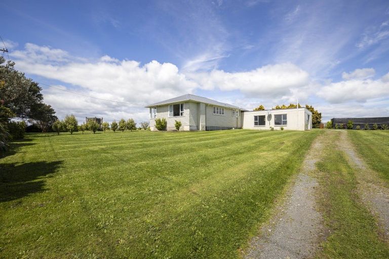 Photo of property in 260 Main North Road, Motunui, Waitara, 4383