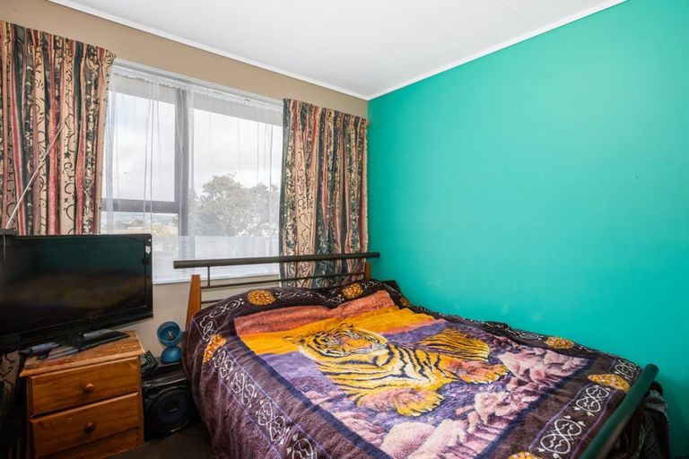 Photo of property in 30 Owhiti Street, Titahi Bay, Porirua, 5022