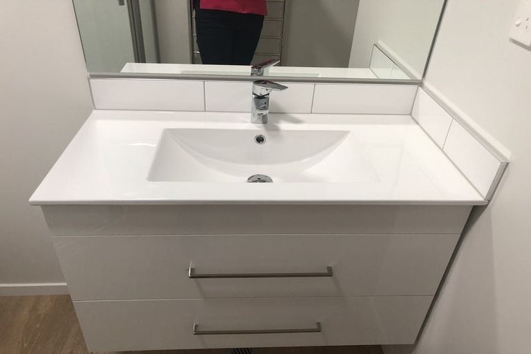 Photo of property in 9u9 Surrey Street, Tawa, Wellington, 5028