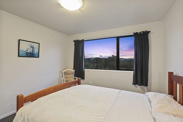Photo of property in 7a Taioma Crescent, Te Atatu Peninsula, Auckland, 0610
