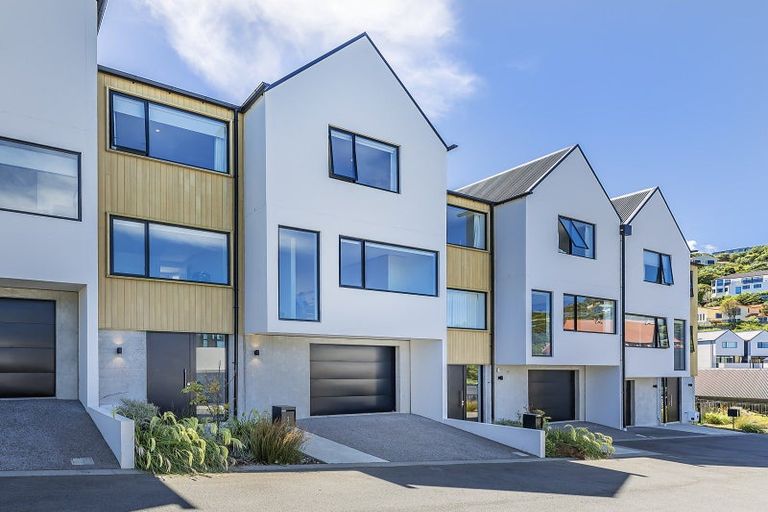 Photo of property in 3 Mary Dobson Way, Island Bay, Wellington, 6023