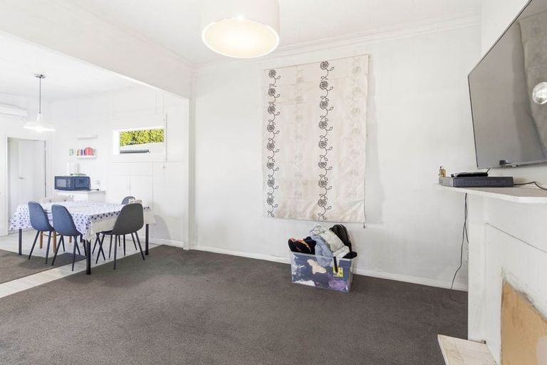 Photo of property in 49 Douglas Street, Saint Kilda, Dunedin, 9012