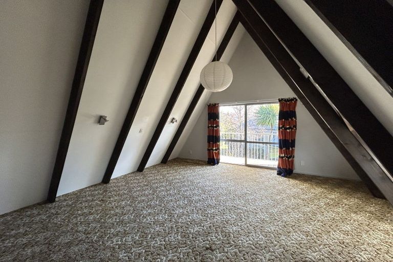 Photo of property in 11 Kowhai Drive, Wanaka, 9305