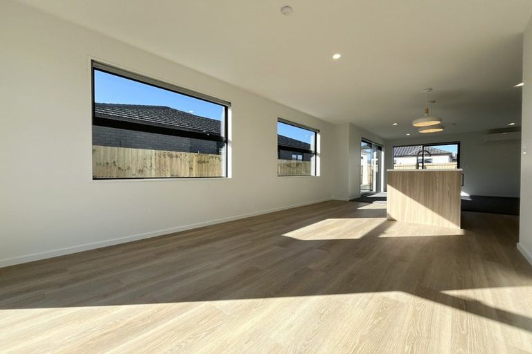 Photo of property in 18 Rita Angus Road, Belfast, Christchurch, 8051