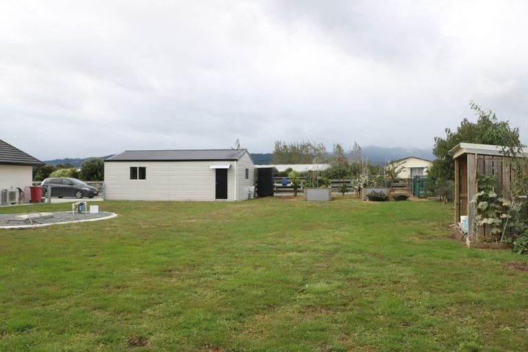 Photo of property in 55 Garth Road, Levin, 5571