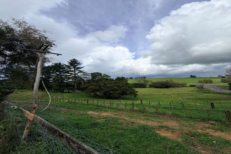 Photo of property in 569 Cemetery Road, Maunu, Whangarei, 0170