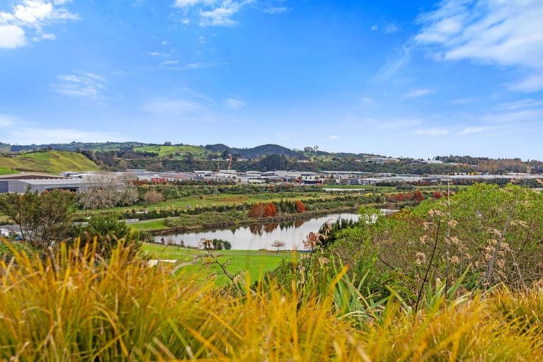 Photo of property in 55 Mortlake Heights, Pyes Pa, Tauranga, 3112