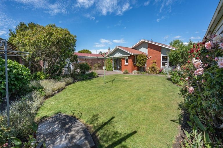 Photo of property in 30 Cullahill Street, Harewood, Christchurch, 8051