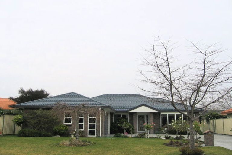 Photo of property in 5 Cheval Place, Taradale, Napier, 4112