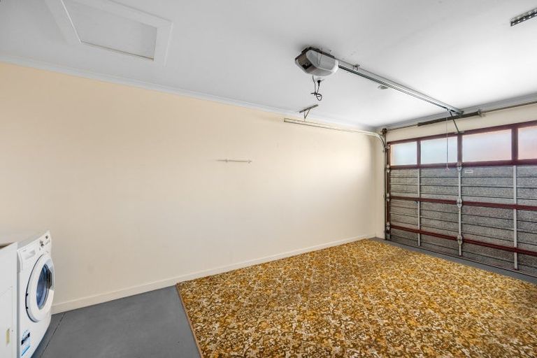 Photo of property in 9/212 Grove Road, Mayfair, Hastings, 4122