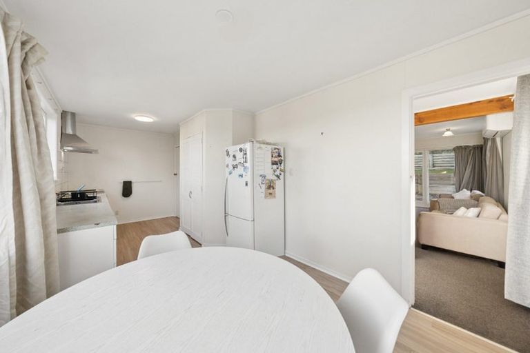 Photo of property in 9 Arene Grove, Titahi Bay, Porirua, 5022
