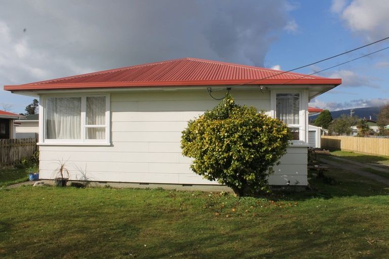 Photo of property in 79 Romilly Street, Westport, 7825