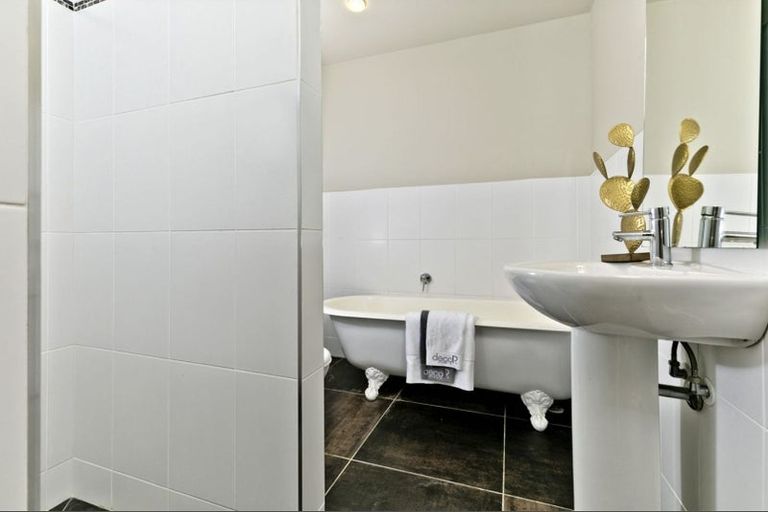 Photo of property in 20 Carol Lee Place, Albany Heights, Auckland, 0632