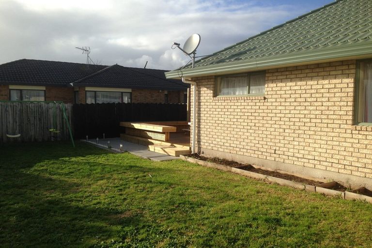 Photo of property in 70b Manuroa Road, Takanini, 2112