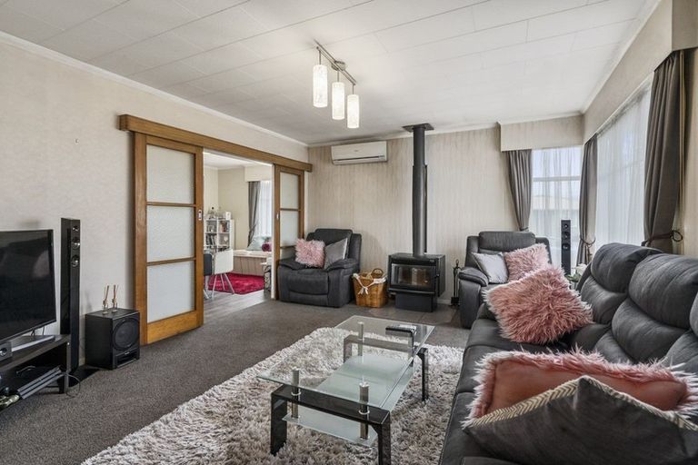 Photo of property in 1 Sefton Avenue, Highbury, Palmerston North, 4412