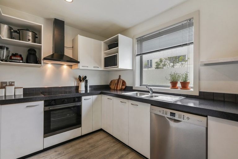 Photo of property in 17a Whiteleigh Avenue, Addington, Christchurch, 8024