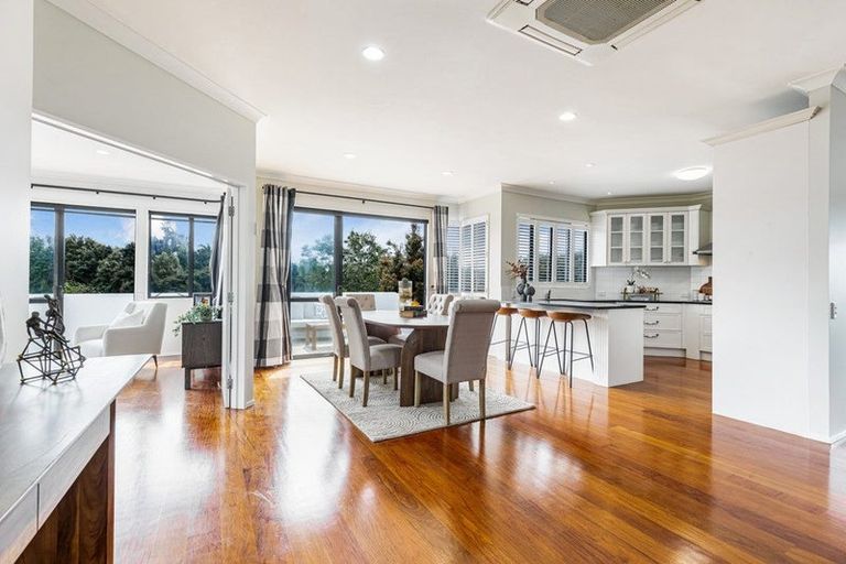 Photo of property in 5 Hobie Court, West Harbour, Auckland, 0618