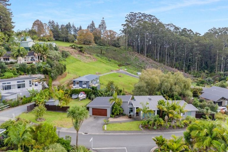 Photo of property in 13 Alderton Drive, Kerikeri, 0230