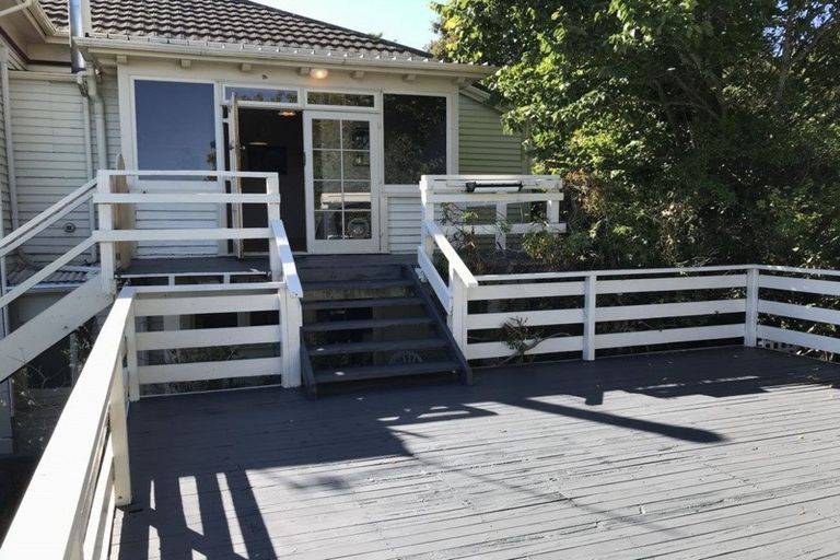 Photo of property in 34 Hackthorne Road, Cashmere, Christchurch, 8022