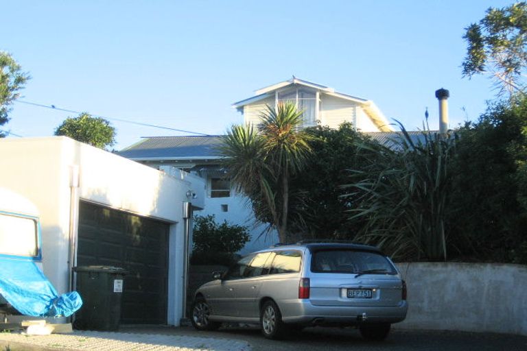 Photo of property in 45 Golf Road, Paraparaumu Beach, Paraparaumu, 5032