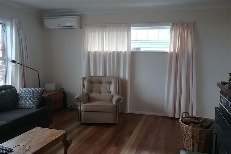 Photo of property in 4 Freyberg Street, Levin, 5510