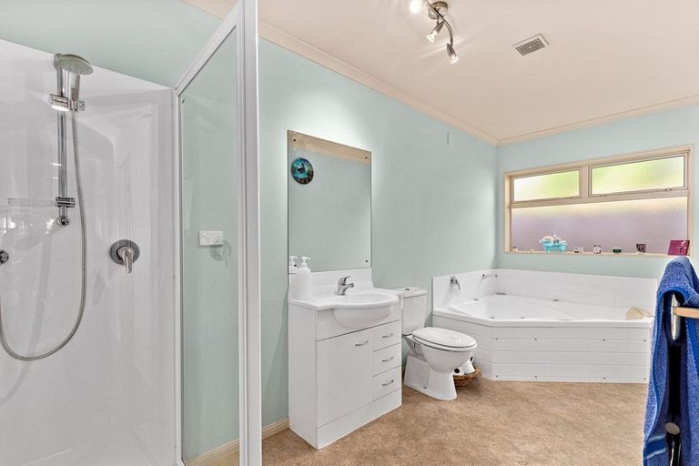 Photo of property in 26a Forest Glen, Orewa, 0931