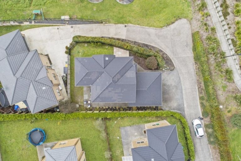 Photo of property in 114 Grand Drive, Orewa, 0931