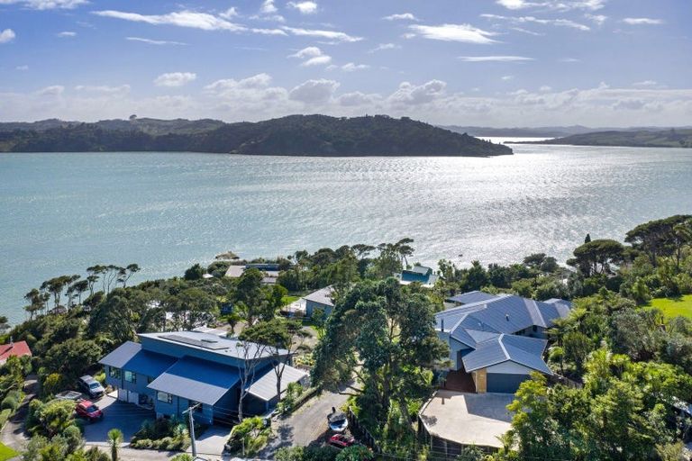 Photo of property in 106p Greenslade Road, Raglan, 3295