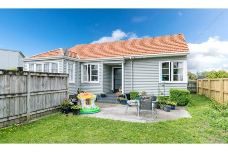 Photo of property in 10 Short Street, Claudelands, Hamilton, 3214