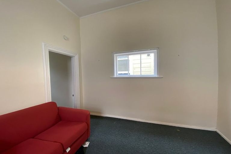 Photo of property in 68 Wright Street, Mount Cook, Wellington, 6021