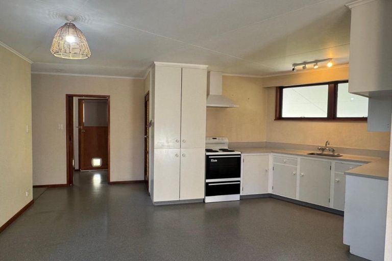 Photo of property in 22 Christie Crescent, Havelock North, 4130