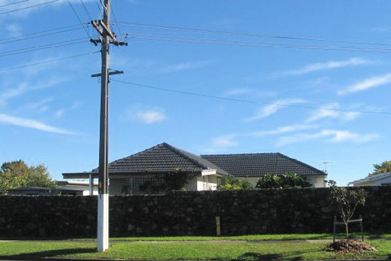 Photo of property in 29a Bradbury Road, Botany Downs, Auckland, 2010