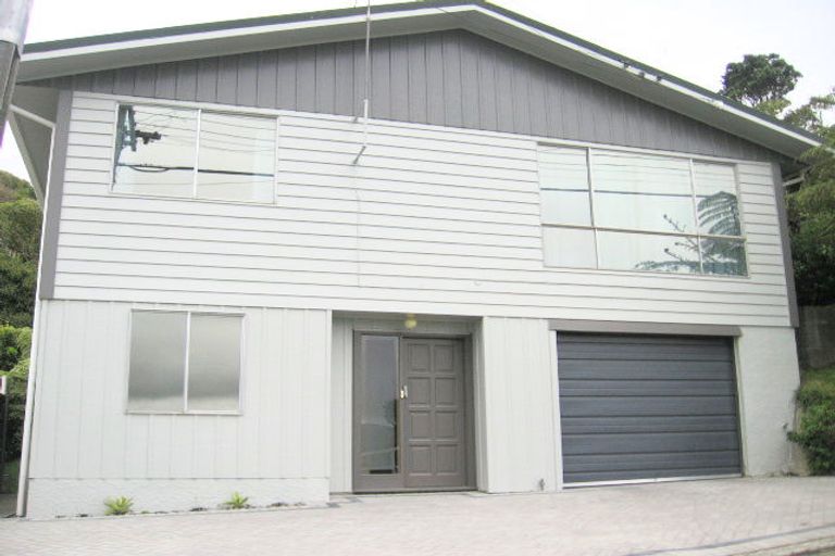 Photo of property in 25 Clifford Road, Johnsonville, Wellington, 6037