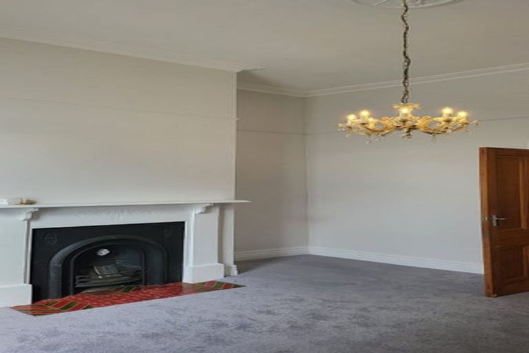 Photo of property in 130 Tasman Street, Mount Cook, Wellington, 6021