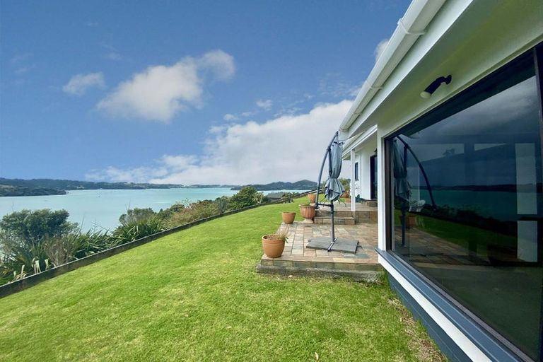 Photo of property in 71 Manganese Point Road, Tamaterau, Whangarei, 0174