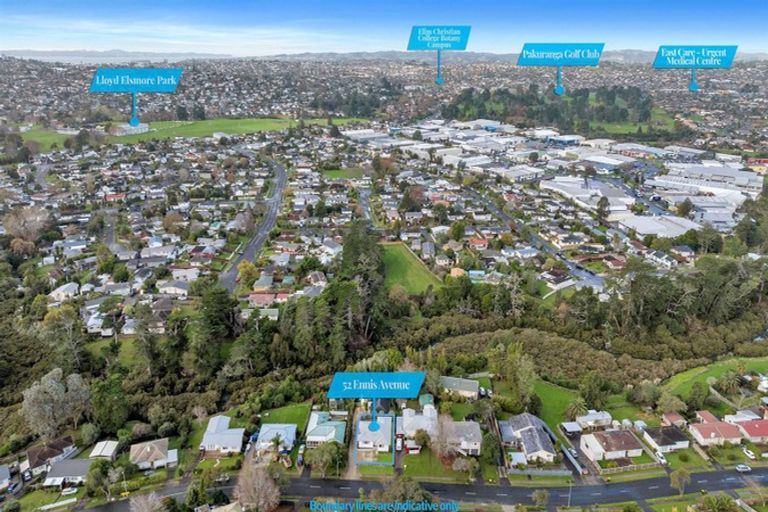 Photo of property in 52 Ennis Avenue, Pakuranga Heights, Auckland, 2010