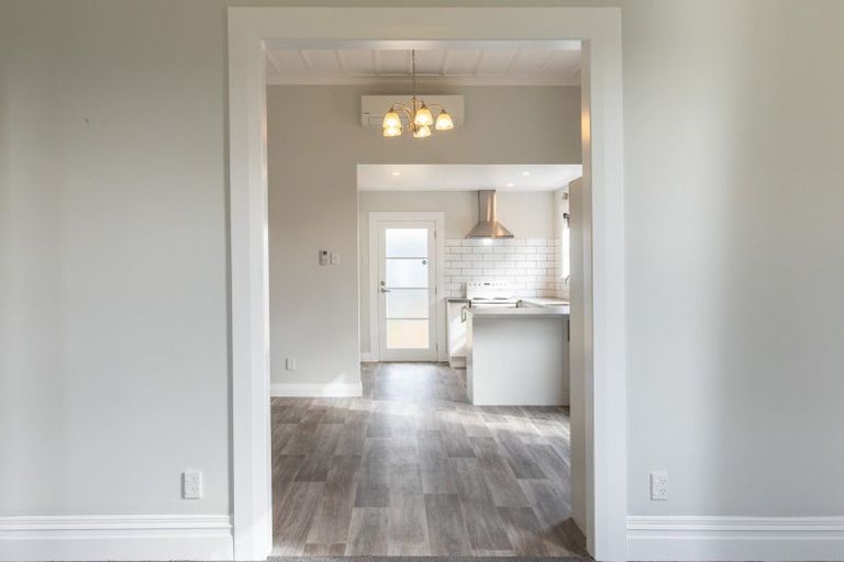 Photo of property in 37 Ross Street, Woodville, 4920