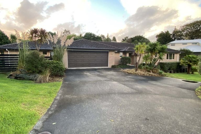 Photo of property in 24 Gavinike Place, Waimauku, 0812