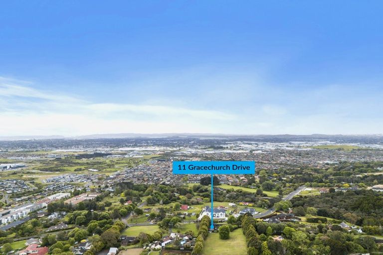 Photo of property in 11 Gracechurch Drive, Flat Bush, Auckland, 2016
