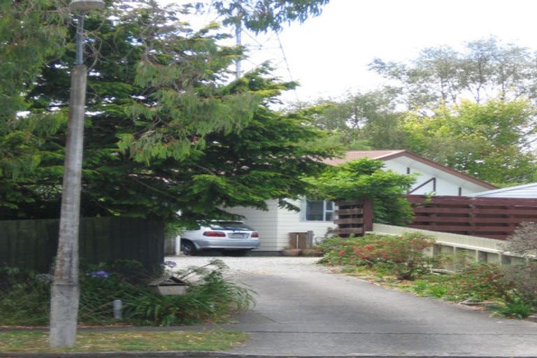Photo of property in 22f1- Indiana Grove, Totara Park, Upper Hutt, 5018