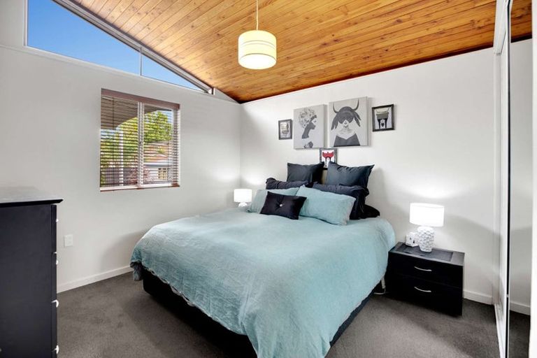 Photo of property in 11a Larch Place, Casebrook, Christchurch, 8051