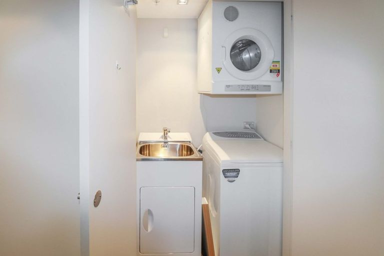 Photo of property in Republic Apartments, 5a/11 Tennyson Street, Te Aro, Wellington, 6011