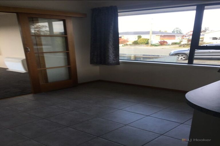 Photo of property in 9 Carlisle Street, Waimate, 7924
