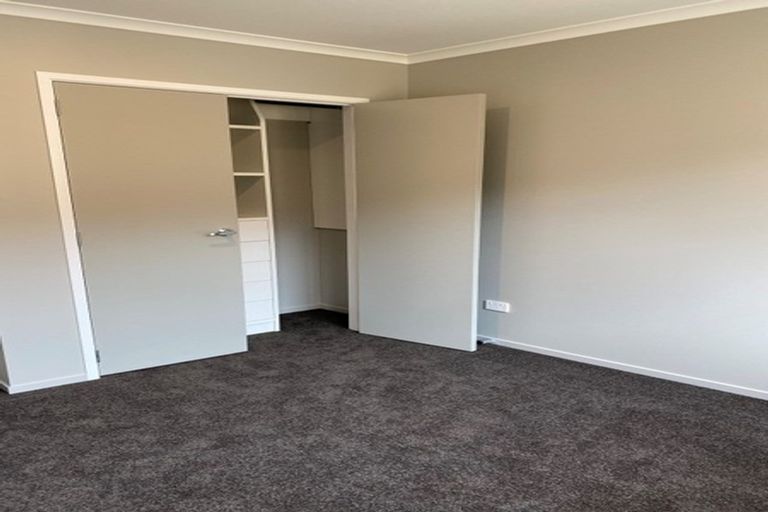 Photo of property in 4 Genoa Place, Whitby, Porirua, 5024